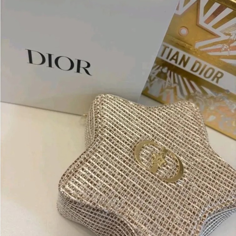 Christian Dior Pouch Star Gold Beige Novelty Logo Holiday Exclusive CD 2025 - Picture 6 of 9
